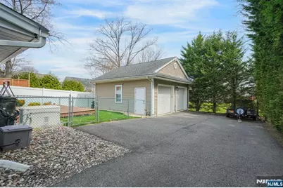 22 Parker Avenue, Rochelle Park Township, NJ 07662 - Photo 21