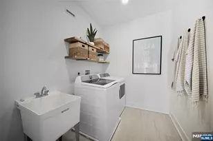 22 Arlington Pl, Oakland, NJ 07036 - Photo 13