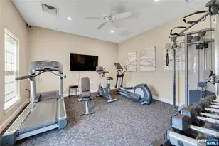 10 Iris Ln 605, Garfield, NJ 07026 - Photo 35