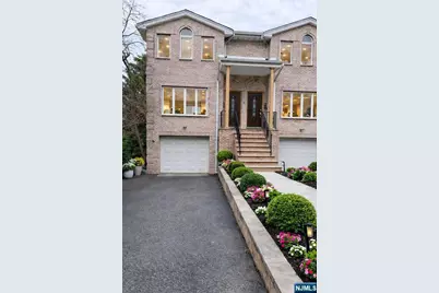 441 7th Street, Palisades Park, NJ 07650 - Photo 1