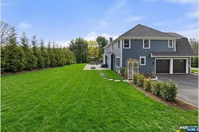 20 Ravine Avenue, Wyckoff Township, NJ 07481 - Photo 7