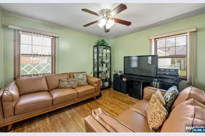 28 William Street, Rochelle Park Township, NJ 07662 - Photo 7