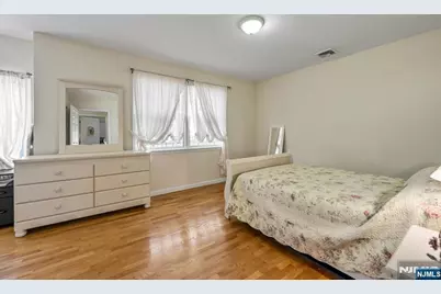 28 William Street, Rochelle Park Township, NJ 07662 - Photo 13