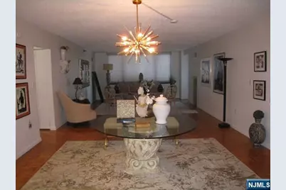 1512 Palisade 3D #3D, Fort Lee, NJ 07024 - Photo 3