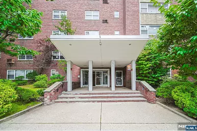 1575 Center Avenue 3F #3F, Fort Lee, NJ 07024 - Photo 1