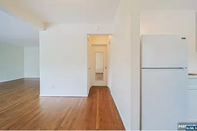 1575 Center Avenue 3F #3F, Fort Lee, NJ 07024 - Photo 11