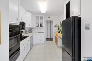 2077 Center Ave 7G, Fort Lee, NJ 07024 - Photo 7