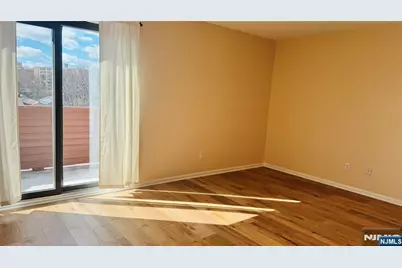 2427C Washington Avenue C #C, Fort Lee, NJ 07024 - Photo 9