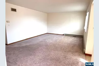 123 E Harwood Terrace 1st Fl #1st FL, Palisades Park, NJ 07650 - Photo 3