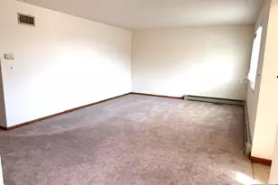 123 E Harwood Terrace 1st Fl, Palisades Park, NJ 07650 - Photo 3