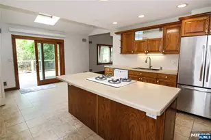 160 Myrtle Ave, Allendale, NJ 07401 - Photo 13