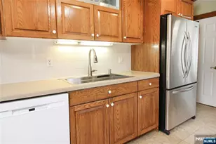 160 Myrtle Ave, Allendale, NJ 07401 - Photo 17