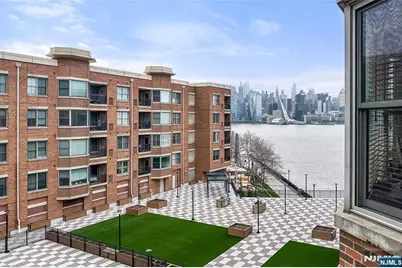 22 E Ave At Port Imperial Avenue 428 #428, West New York, NJ 07093 - Photo 15