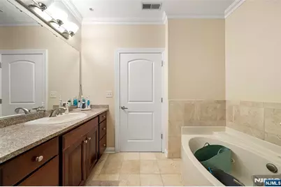 22 E Ave At Port Imperial Avenue 428 #428, West New York, NJ 07093 - Photo 11