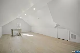 344 Marlboro Rd, Englewood, NJ 07631 - Photo 19