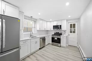 210 River Rd, New Milford, NJ 07646 - Photo 9