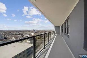 285 Aycrigg 11G, Passaic, NJ 07055 - Photo 15