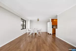 285 Aycrigg 11G, Passaic, NJ 07055 - Photo 5