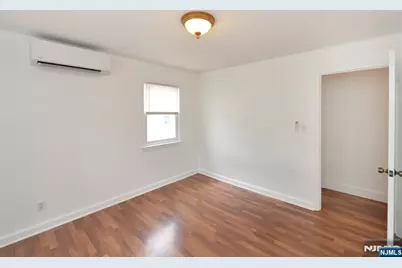 3-11 Lyons Avenue, Fair Lawn, NJ 07410 - Photo 11
