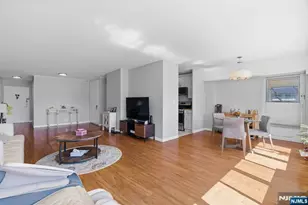 1203 River Road 1H, Edgewater, NJ 07020 - Photo 11