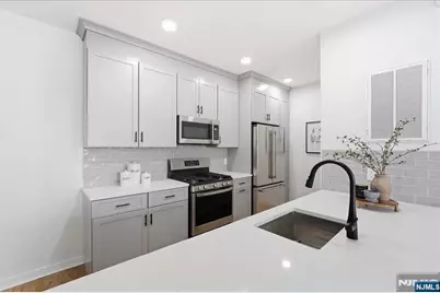 660 Bloomfield Avenue 402 #402, Bloomfield, NJ 07003 - Photo 9