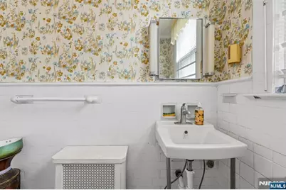 53 Sunnyside Terrace, East Orange, NJ 07018 - Photo 17