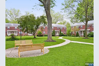 87 Lakeview Avenue, Leonia, NJ 07605 - Photo 1