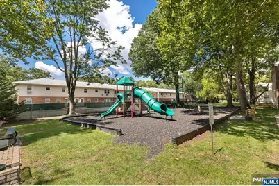 87 Lakeview Avenue, Leonia, NJ 07605 - Photo 7