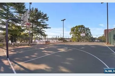 1055 River Road 803 #803, Edgewater, NJ 07020 - Photo 19