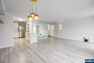 1055 River Road 803, Edgewater, NJ 07020 - Photo 1