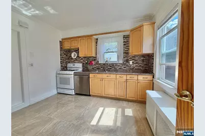 14-09 George Street, Fair Lawn, NJ 07410 - Photo 7