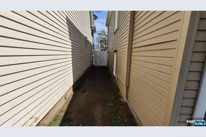 104 Wallington Avenue, Wallington, NJ 07057 - Photo 13