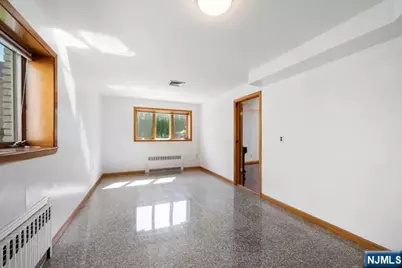 12 Hillcrest Avenue, Fort Lee, NJ 07024 - Photo 25