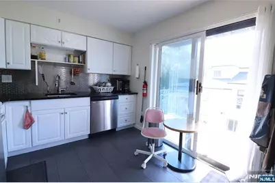 1359 15th Street, Fort Lee, NJ 07024 - Photo 13