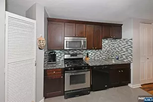 7004 Blvd East 1B, Guttenberg, NJ 07093 - Photo 13