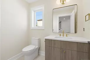 140B Weigands Ln, Secaucus, NJ 07094 - Photo 13