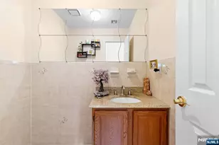 33 Ingraffia Dr, Elmwood Park, NJ 07407 - Photo 29