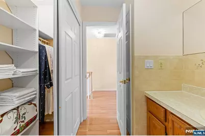 33 Ingraffia Drive, Elmwood Park, NJ 07407 - Photo 25