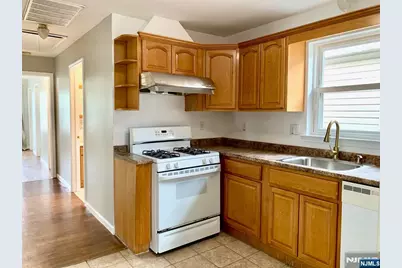 717 Jersey Street 2 #2, Harrison, NJ 07029 - Photo 5