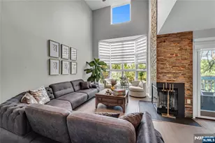 309 Hancock Ct M309, Edgewater, NJ 07020 - Photo 5