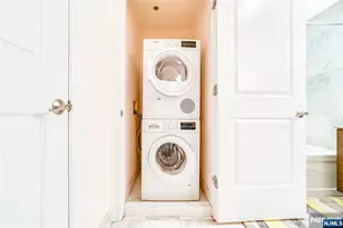 10 Regent Street 516, Jersey City, NJ 07302 - Photo 9