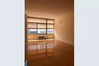 10 Regent Street 516 #516, Jersey City, NJ 07302 - Photo 3