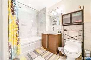 10 Regent Street 516, Jersey City, NJ 07302 - Photo 7