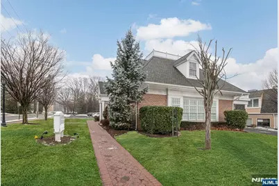 378 Franklin Avenue, Wyckoff Township, NJ 07481 - Photo 17