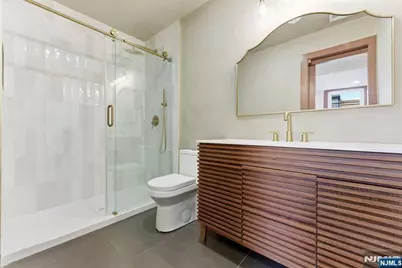 53 Jewett Avenue, Jersey City, NJ 07304 - Photo 11