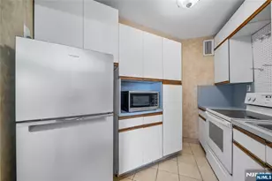 1450 Palisade Ave 6E, Fort Lee, NJ 07024 - Photo 7