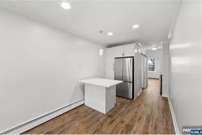 3027 John F Kennedy Boulevard 2 #2, Jersey City, NJ 07306 - Photo 3