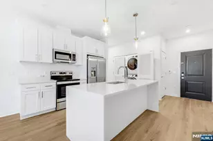 74 Clarendon Pl 202, Hackensack, NJ 07601 - Photo 5