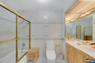 300 Winston 2110, Cliffside Park, NJ 07010 - Photo 15