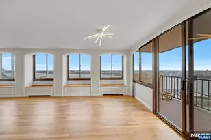 300 Winston 2110, Cliffside Park, NJ 07010 - Photo 5